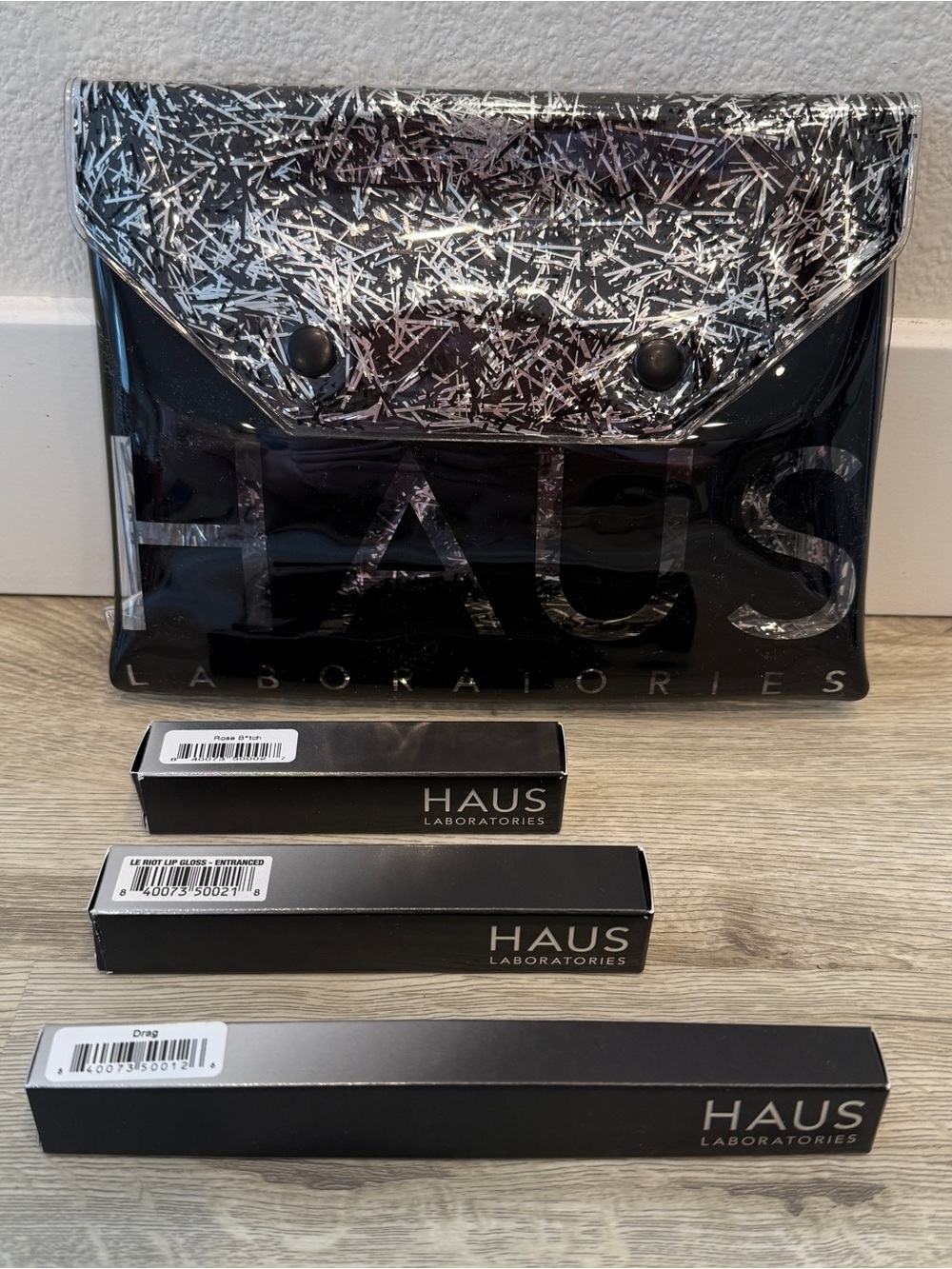 Haus Laboratories Rose B*tch 4 piece makeup set including cute bag by Lady Gaga - Picture 13 of 13